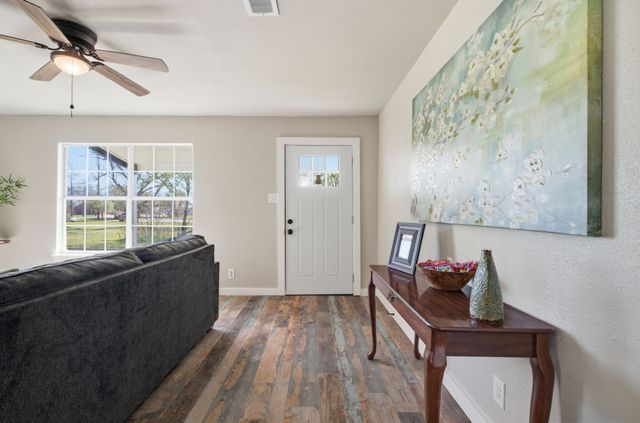 101 Church Street, Whitesboro, TX 76273