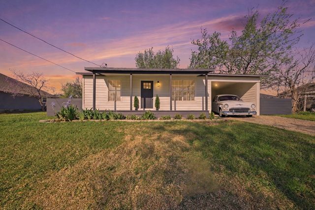 101 Church Street, Whitesboro, TX 76273