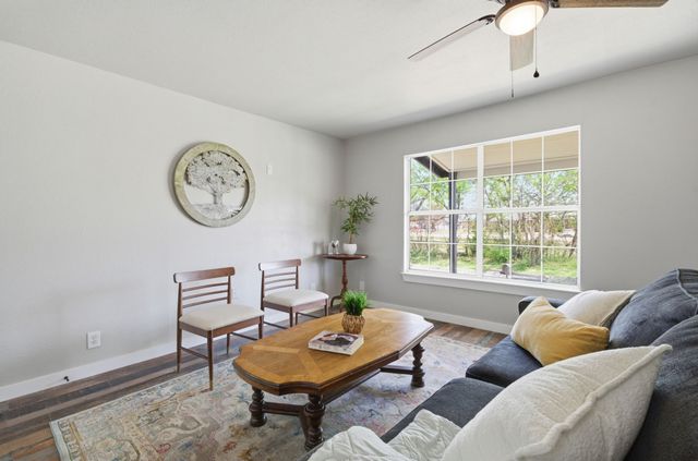 101 Church Street, Whitesboro, TX 76273