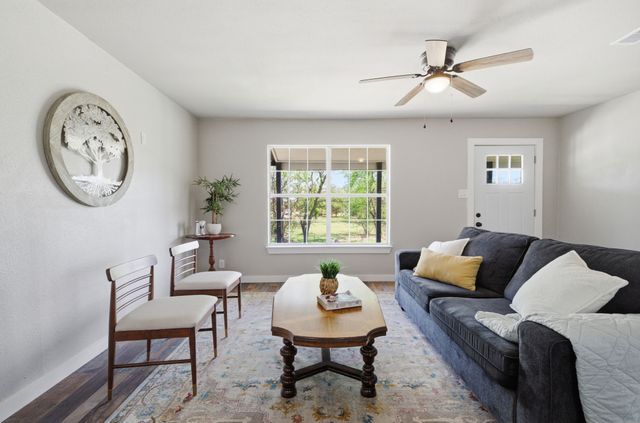 101 Church Street, Whitesboro, TX 76273