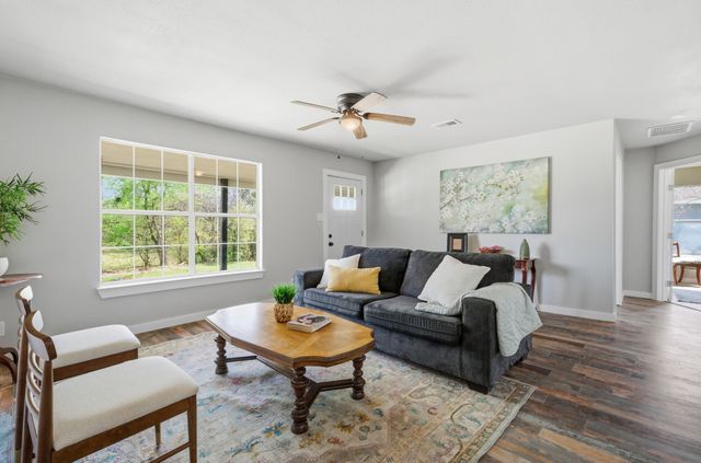 101 Church Street, Whitesboro, TX 76273