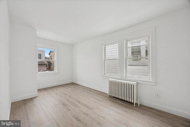 25 N PENNOCK AVE, Upper Darby, PA 19082