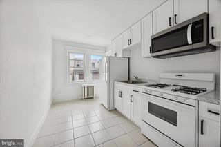 25 N PENNOCK AVE, Upper Darby, PA 19082