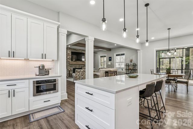 6615 Farmstead Lane, Concord, NC 28027