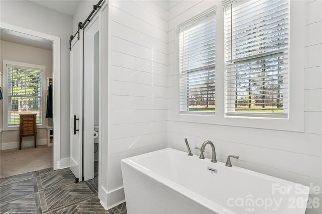 6615 Farmstead Lane, Concord, NC 28027