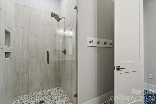 6615 Farmstead Lane, Concord, NC 28027