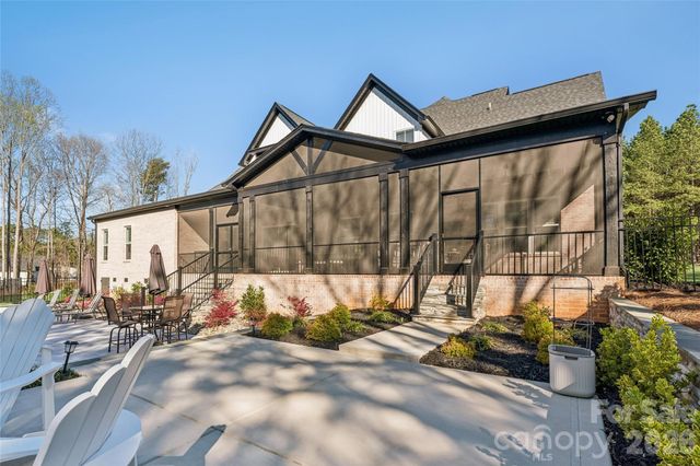 6615 Farmstead Lane, Concord, NC 28027