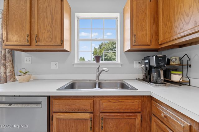 2310 Ivy Road, Greenville, NC 27858