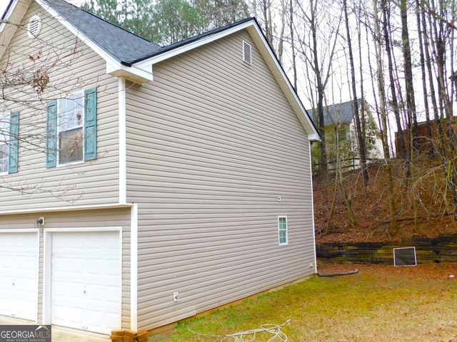 225 Laura Circle, College Park, GA 30349