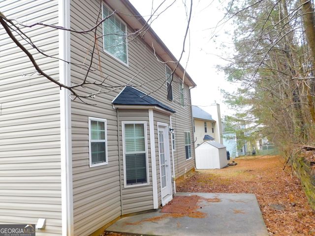 225 Laura Circle, College Park, GA 30349