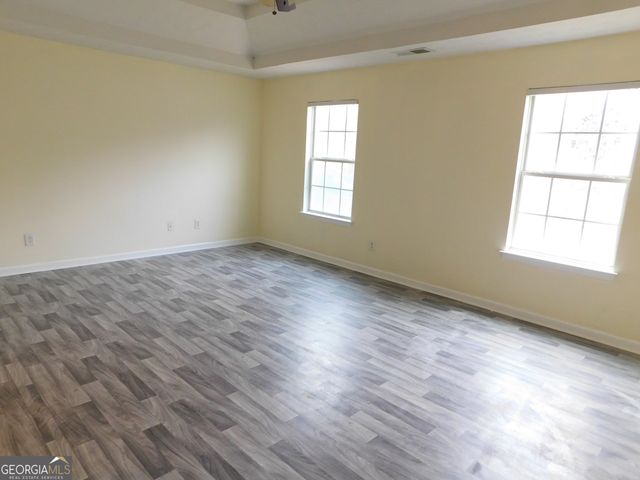 225 Laura Circle, College Park, GA 30349