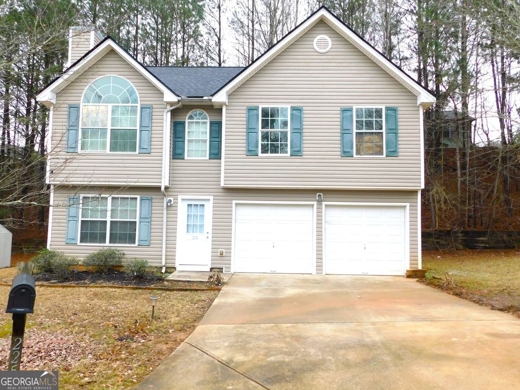 225 Laura Circle, College Park, GA 30349