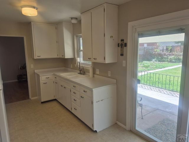 815 S 2nd St, Rocky Ford, CO 81067