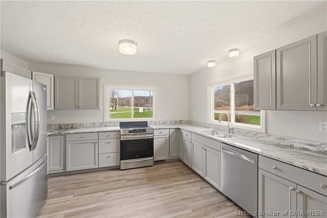 1566 W Water Street, Borden, IN 47106