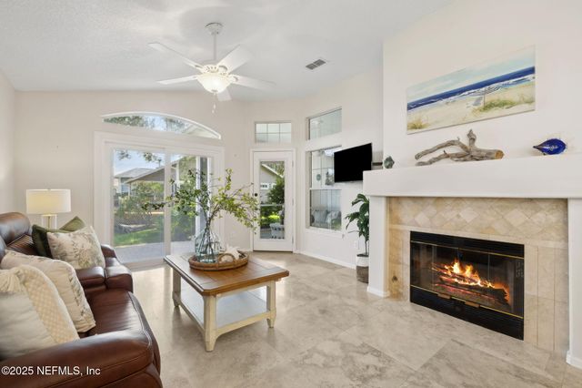 1886 MOURNING DOVE Lane, Jacksonville Beach, FL 32250
