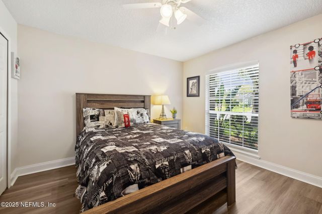 1886 MOURNING DOVE Lane, Jacksonville Beach, FL 32250