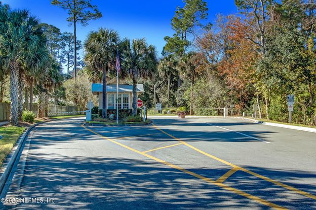 1886 MOURNING DOVE Lane, Jacksonville Beach, FL 32250