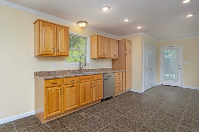 418 Haywood Lane, Dayton, TN 37321