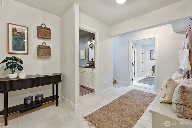 7003 37th Avenue NE, Seattle, WA 98115