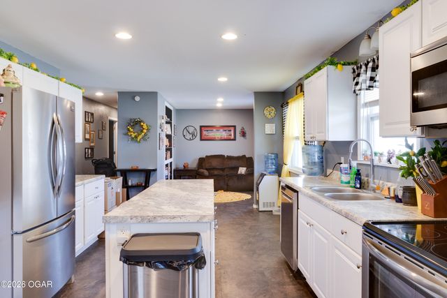 1409 Cleveland Avenue, Baxter Springs, KS 66713