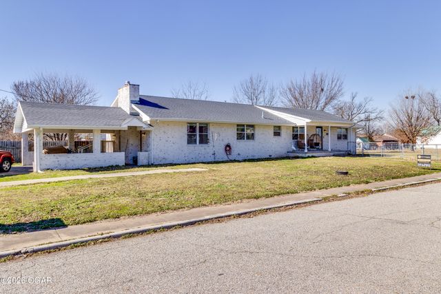 1409 Cleveland Avenue, Baxter Springs, KS 66713