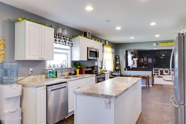 1409 Cleveland Avenue, Baxter Springs, KS 66713