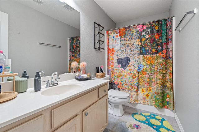 3497 Essex Drive, Fayetteville, AR 72704