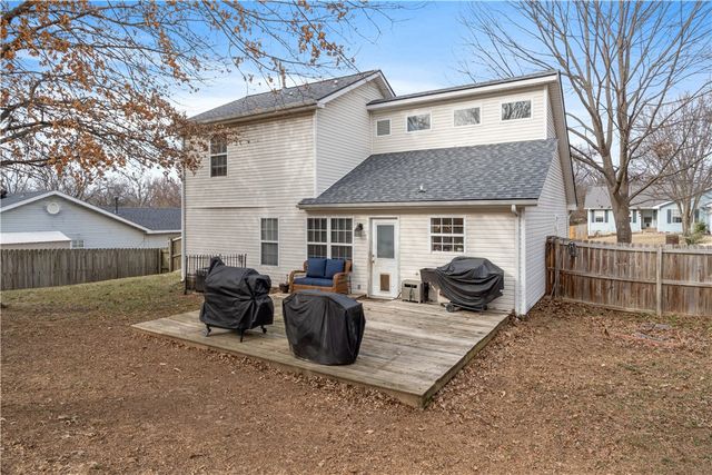 3497 Essex Drive, Fayetteville, AR 72704