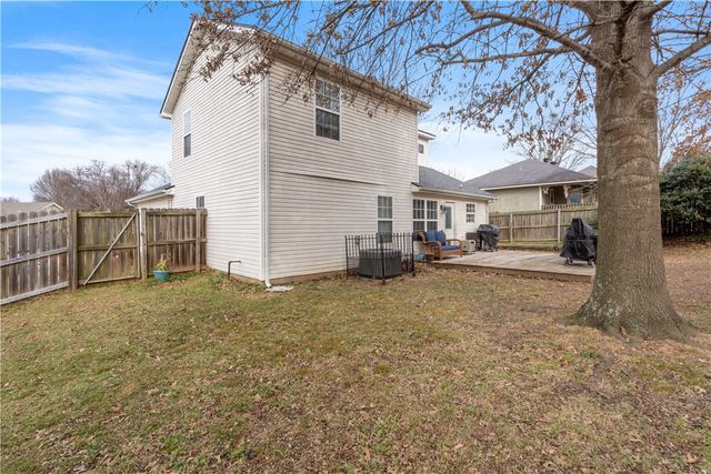 3497 Essex Drive, Fayetteville, AR 72704