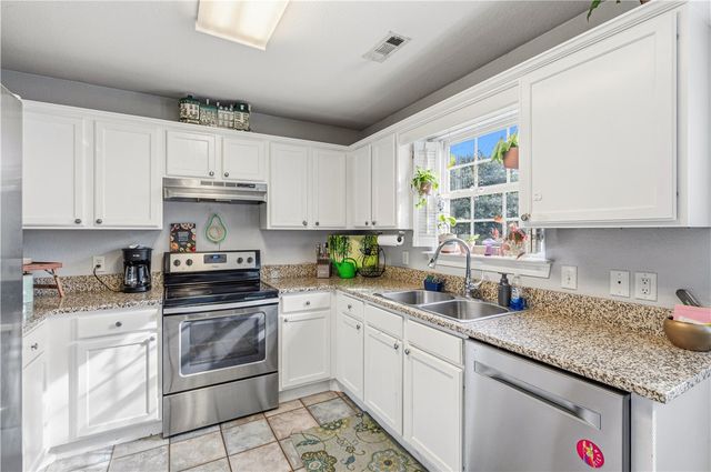 3497 Essex Drive, Fayetteville, AR 72704