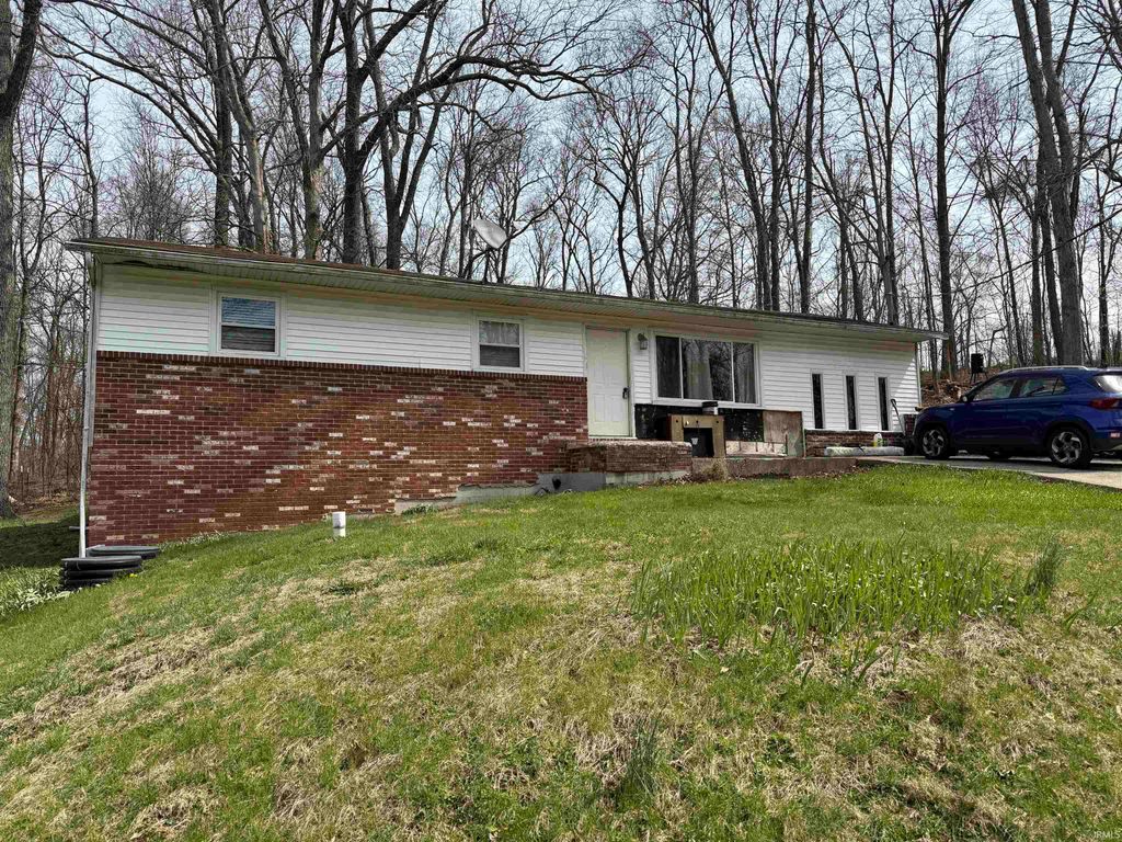 6655 S Harmony Road, Bloomington, IN 47403