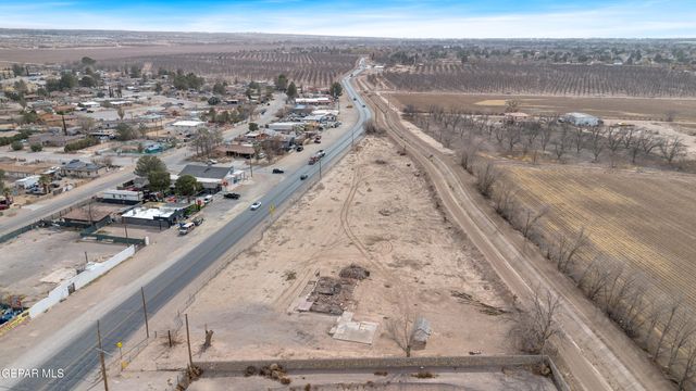 10924 N North loop Drive, Socorro, TX 79927