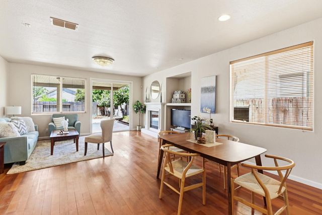 5001 Millner Way, Elk Grove, CA 95757
