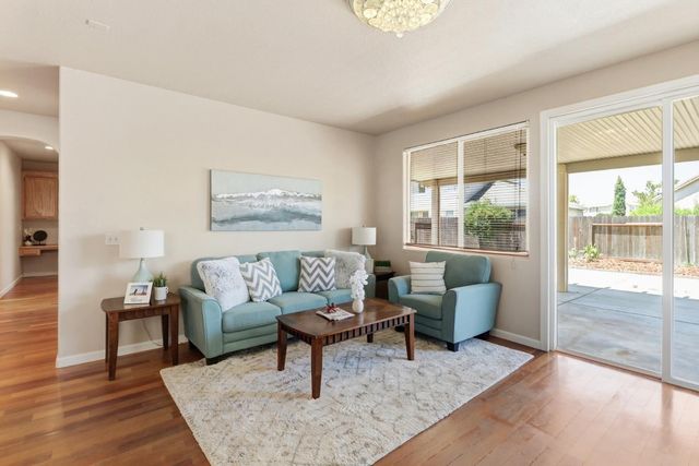 5001 Millner Way, Elk Grove, CA 95757