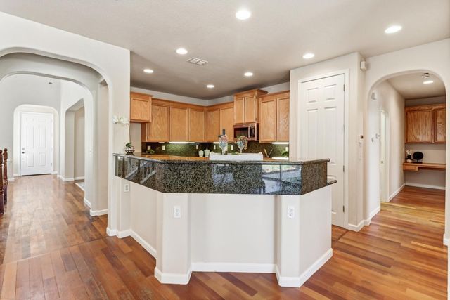 5001 Millner Way, Elk Grove, CA 95757