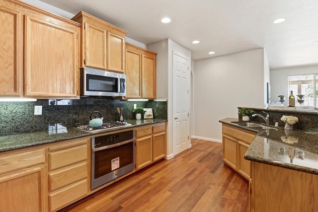 5001 Millner Way, Elk Grove, CA 95757