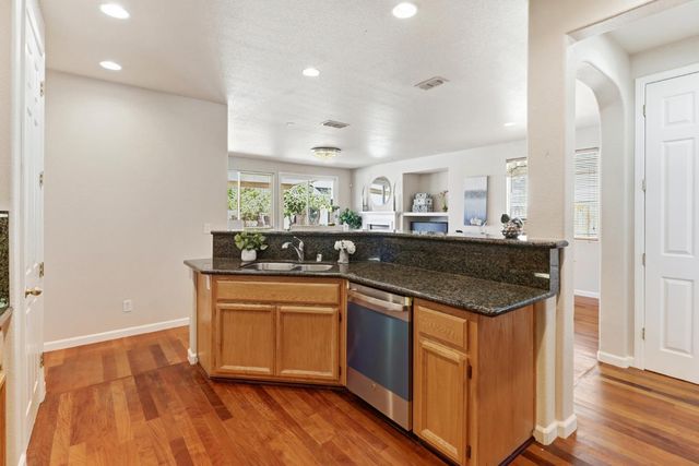 5001 Millner Way, Elk Grove, CA 95757