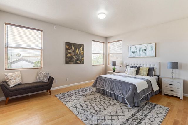 5001 Millner Way, Elk Grove, CA 95757
