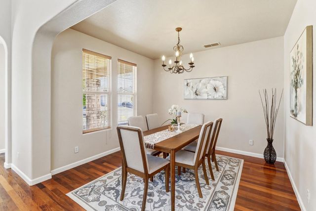 5001 Millner Way, Elk Grove, CA 95757
