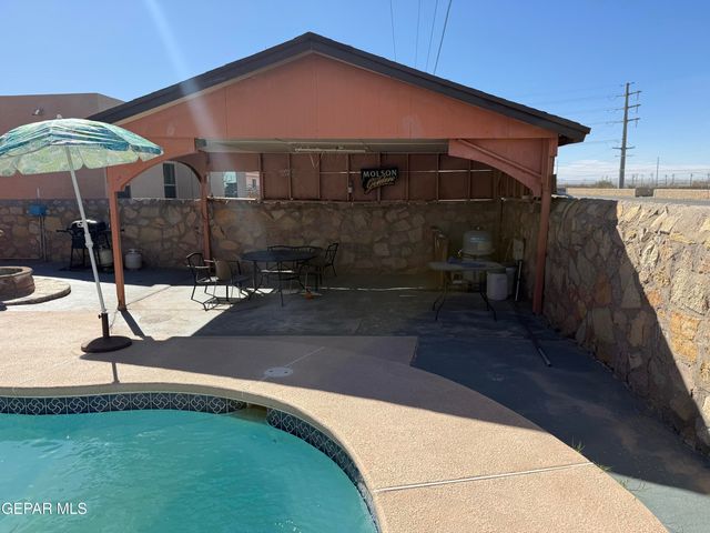 9813 La Morenita Circle, El Paso, TX 79927