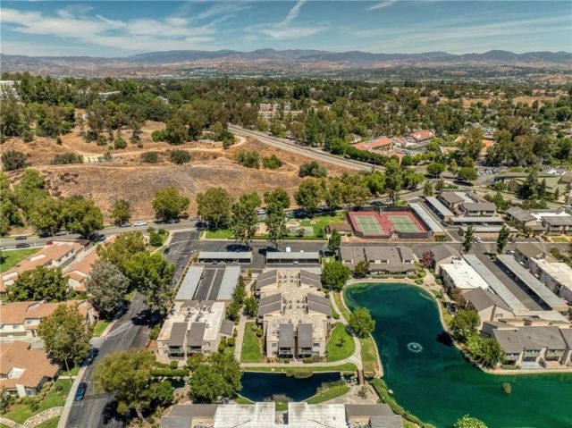 24518 Nicklaus Drive O10, Valencia, CA 91355