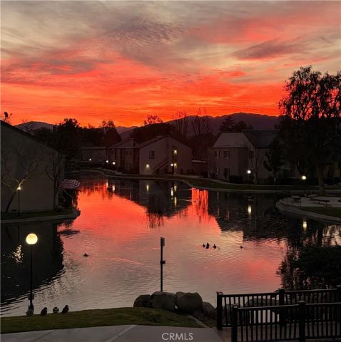 24518 Nicklaus Drive O10, Valencia, CA 91355