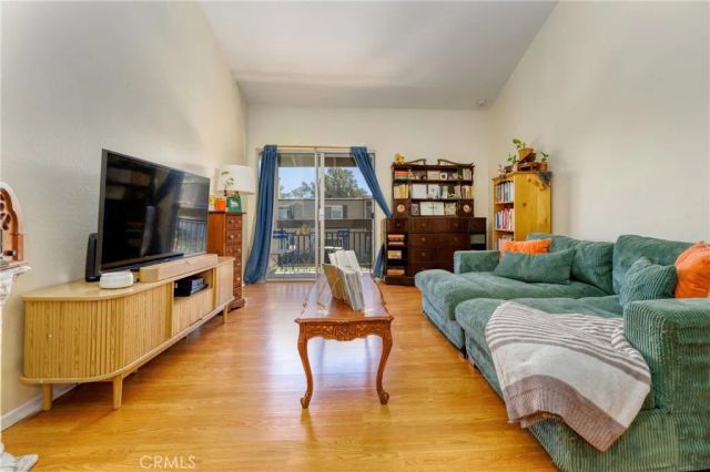 24518 Nicklaus Drive O10, Valencia, CA 91355