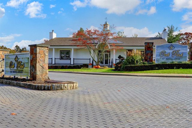 241-70 Oak Park Drive 84B, Little Neck, NY 11362