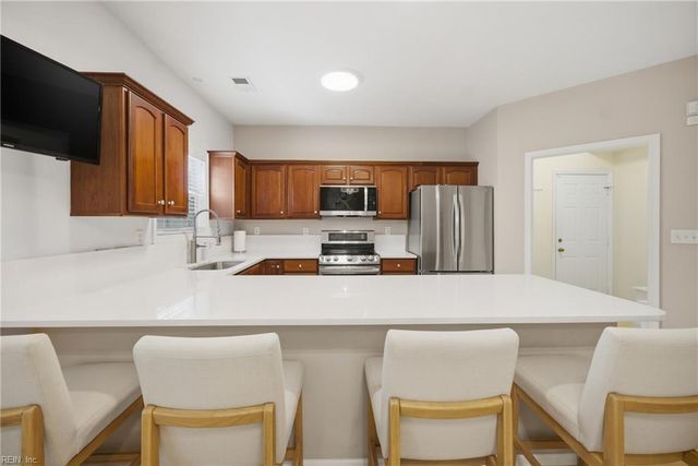 2208 E Berrie CIR, Virginia Beach, VA 23455