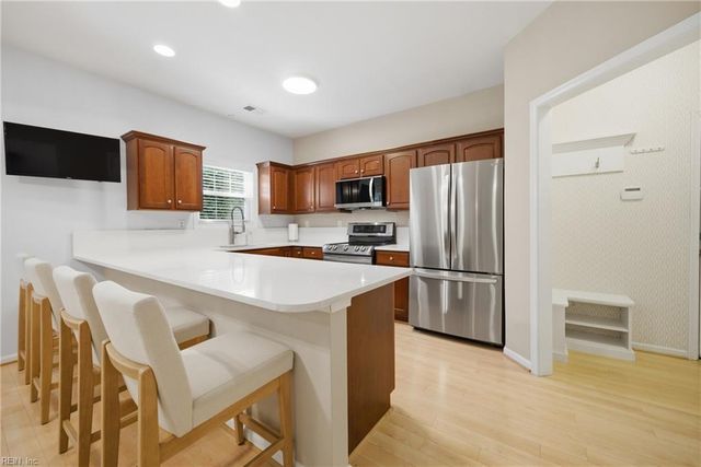 2208 E Berrie CIR, Virginia Beach, VA 23455