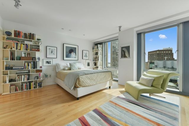 80 Broad PH1202, Boston, MA 02110