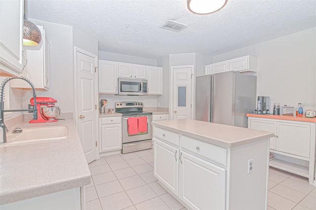 2019 HONEYBELL AVENUE, Haines City, FL 33844