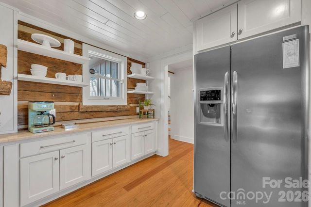 572 Skyland View Drive, Blowing Rock, NC 28605