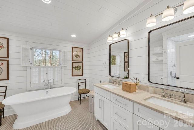 572 Skyland View Drive, Blowing Rock, NC 28605